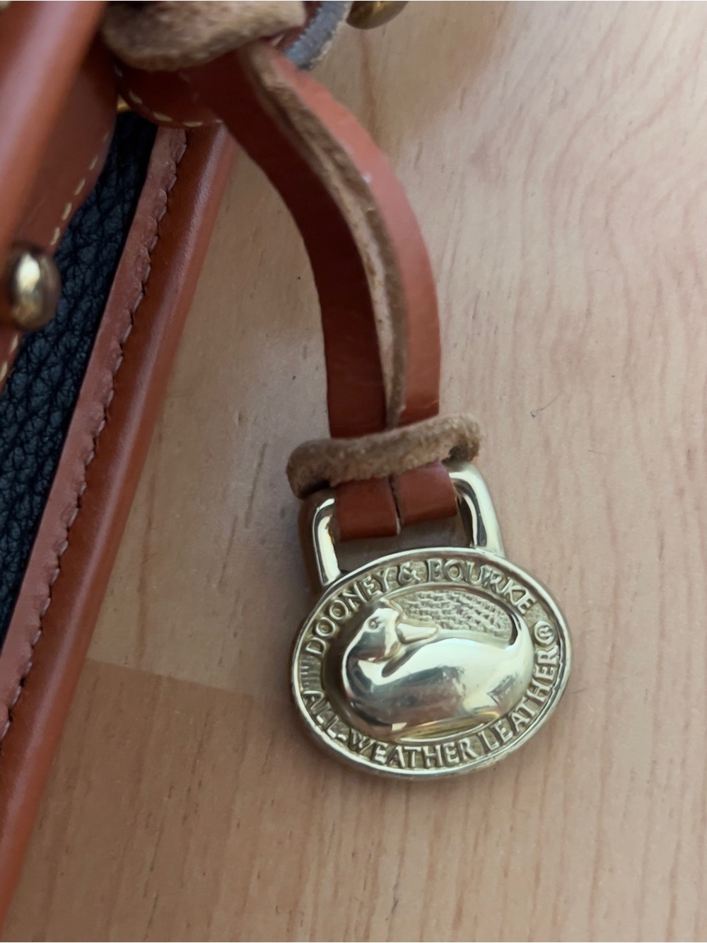 Vintage Dooney and Bourke Equestrian Leather Crossbody Bag - Picture 4 of 7